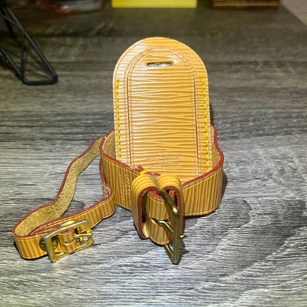 Louis Vuitton Tan and Brown EPI luggage tag and poignant.